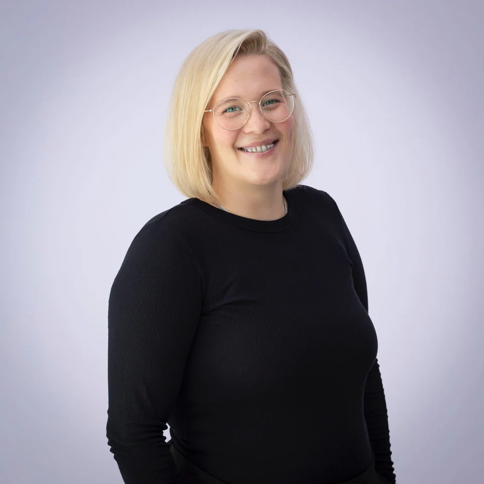 Neele – Master Stylistin